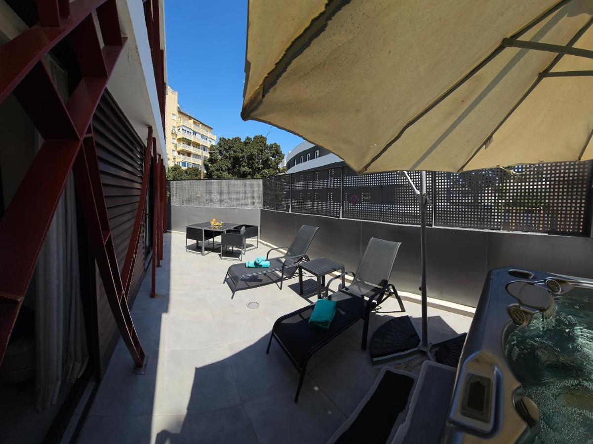 Nogalera Quintessence Apartment With Private Parking By Namaste Elite Τορρεμολίνος Εξωτερικό φωτογραφία