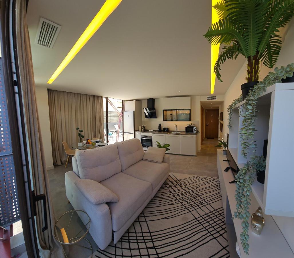 Nogalera Quintessence Apartment With Private Parking By Namaste Elite Τορρεμολίνος Εξωτερικό φωτογραφία