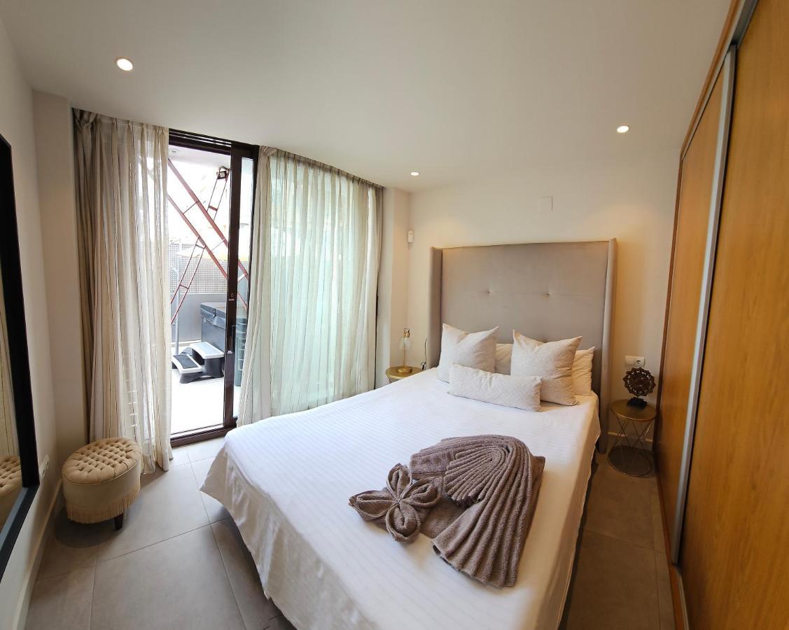 Nogalera Quintessence Apartment With Private Parking By Namaste Elite Τορρεμολίνος Εξωτερικό φωτογραφία